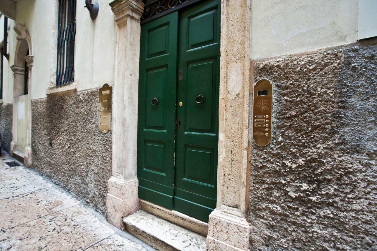 ורונה Le Cadreghe Apartments מראה חיצוני תמונה