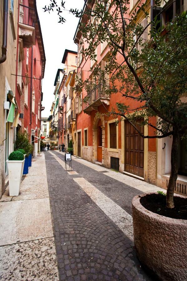 ורונה Le Cadreghe Apartments מראה חיצוני תמונה