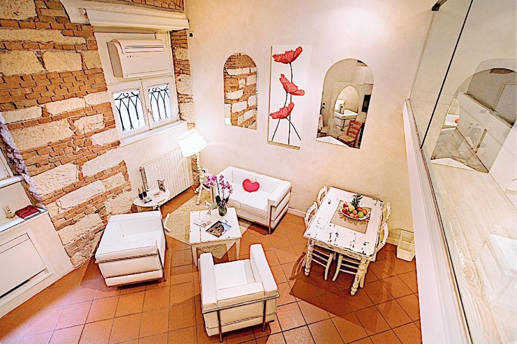 ורונה Le Cadreghe Apartments מראה חיצוני תמונה