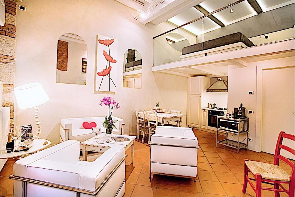 ורונה Le Cadreghe Apartments מראה חיצוני תמונה